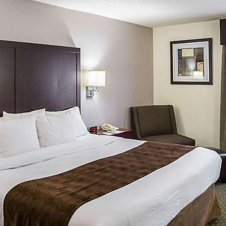 Quality Inn & Suites Clackamas - Portland Esterno foto