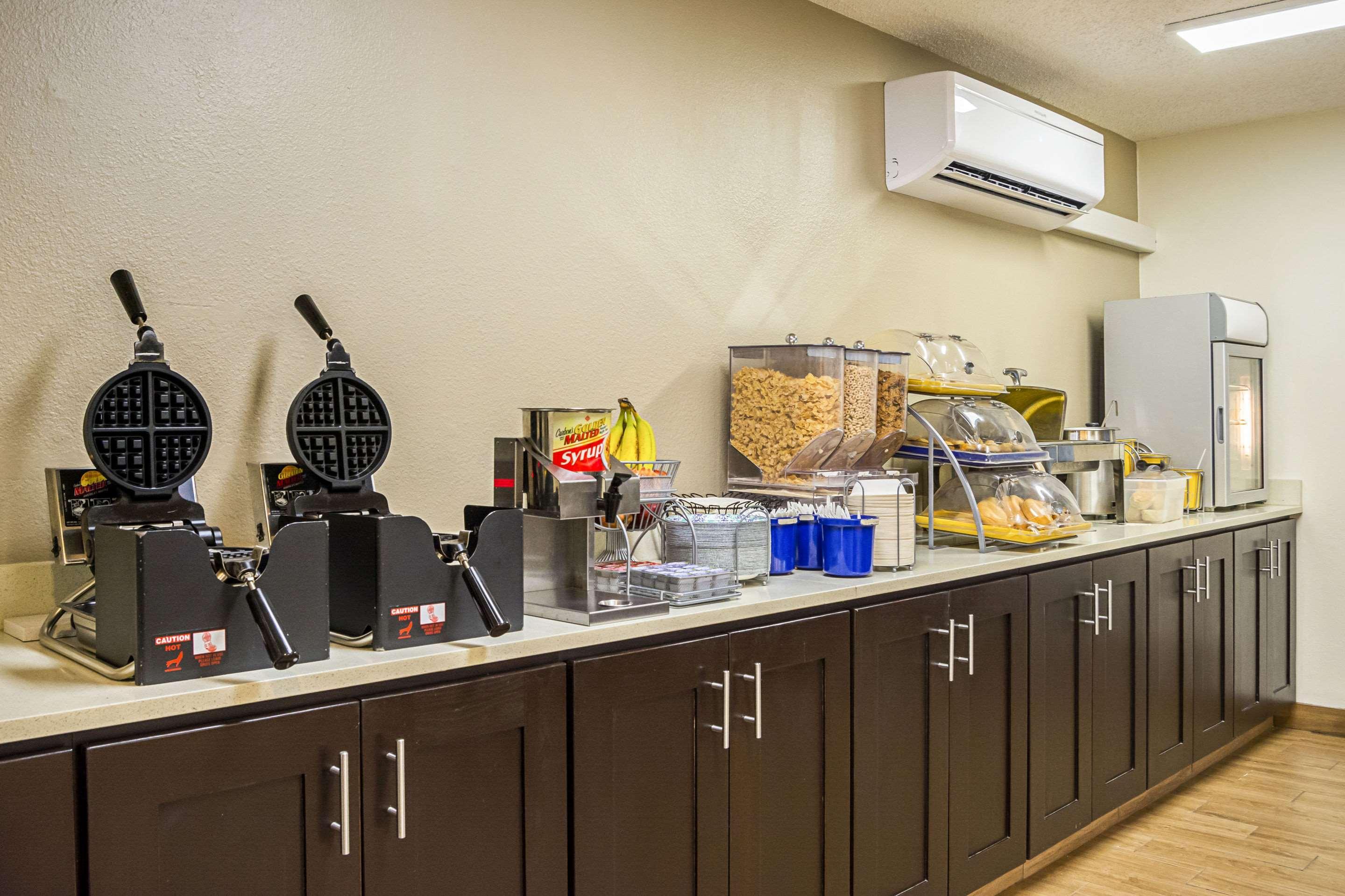 Quality Inn & Suites Clackamas - Portland Esterno foto