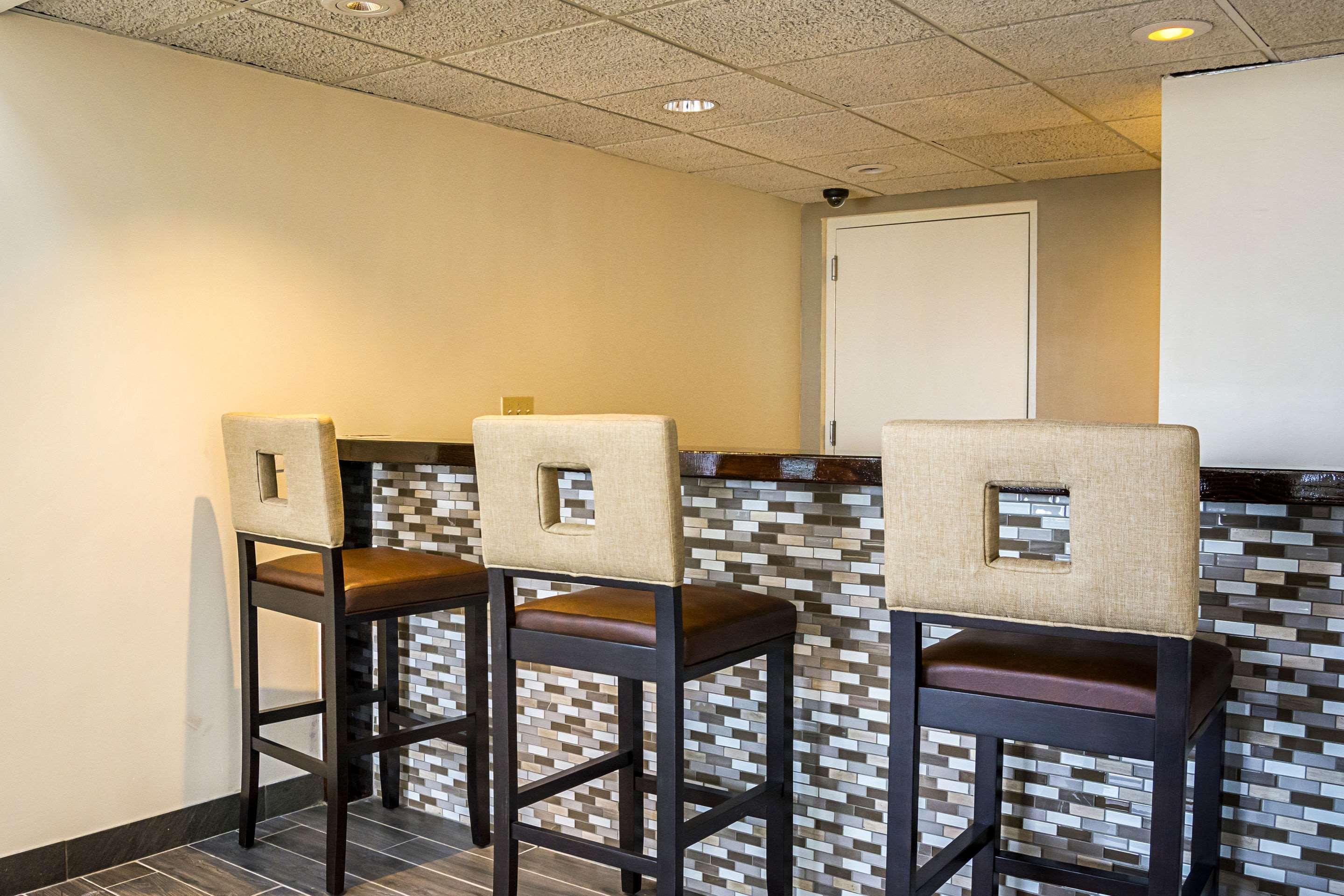 Quality Inn & Suites Clackamas - Portland Esterno foto