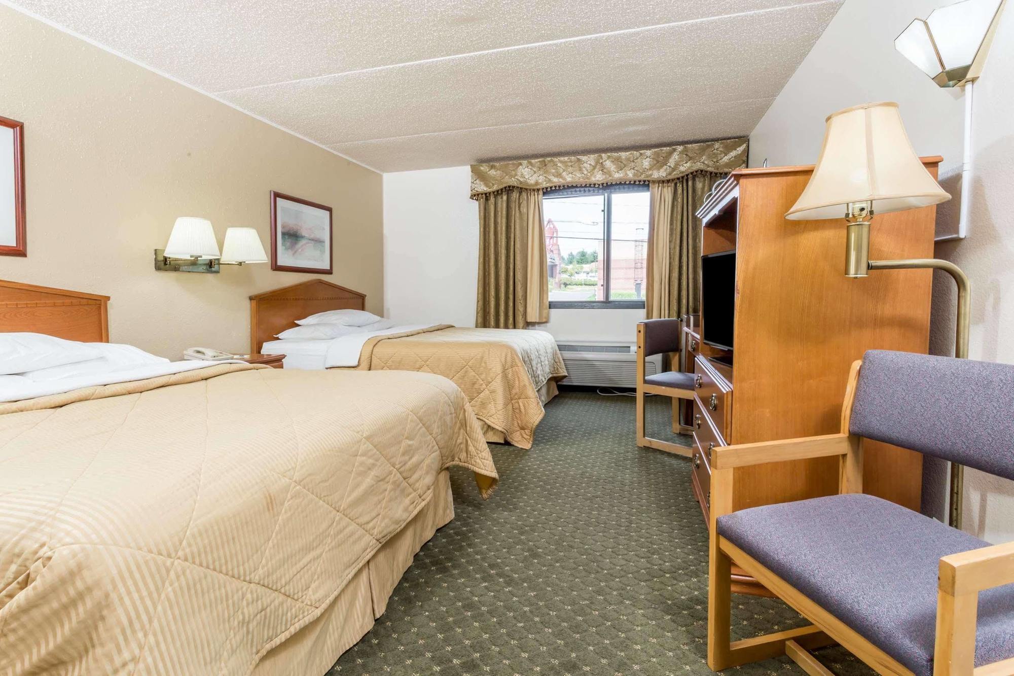 Quality Inn & Suites Clackamas - Portland Esterno foto