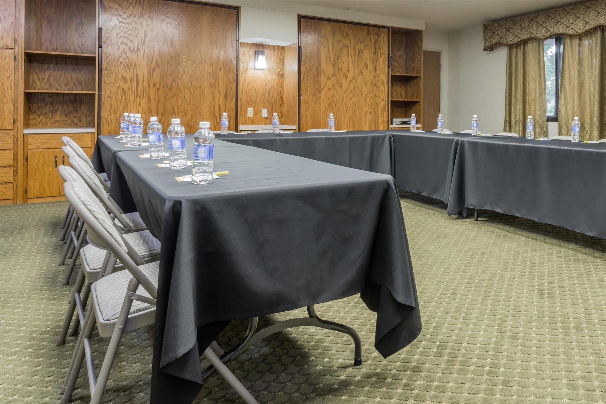 Quality Inn & Suites Clackamas - Portland Esterno foto