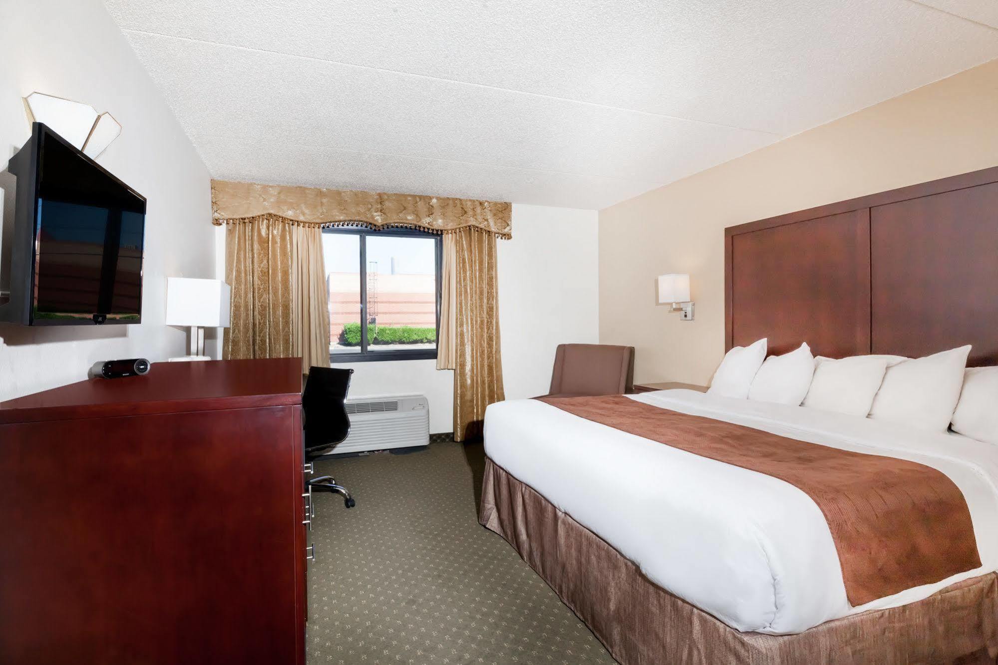 Quality Inn & Suites Clackamas - Portland Esterno foto